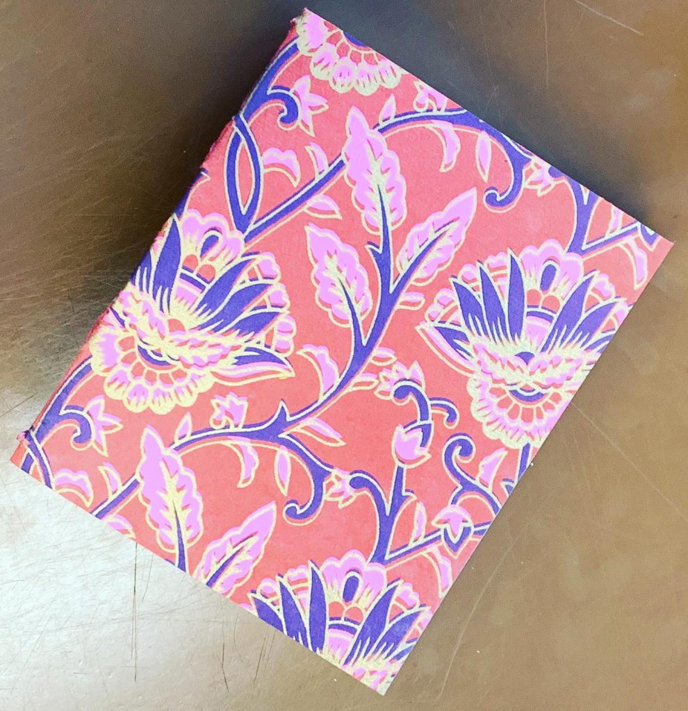 Read more about the article French link open spine book 27.